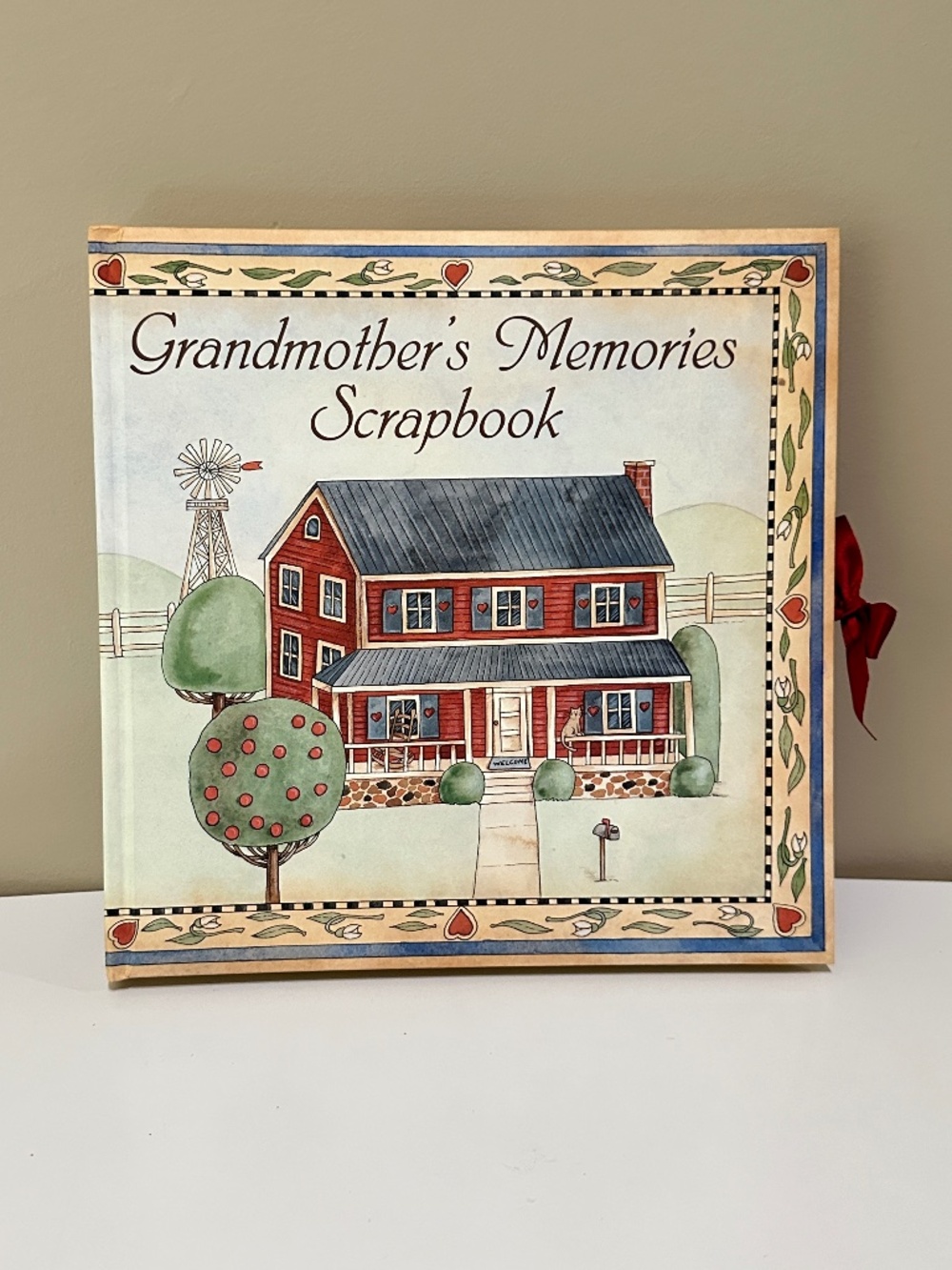Vintage 2000 Grandmother’s Memories Scrapbook Hardcover Photos Family History Bk